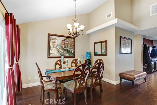 Detail Gallery Image 18 of 45 For 533 Woodhaven Ct, Upland,  CA 91786 - 4 Beds | 3/1 Baths
