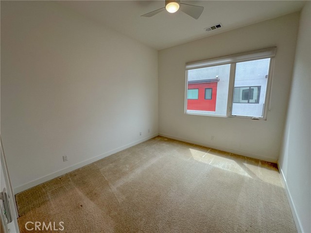 178 Waypoint, Tustin CA: https://media.crmls.org/medias/3d8ed940-972e-485d-ba63-205e6fd634b3.jpg