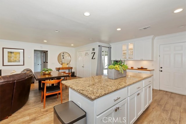 Detail Gallery Image 9 of 33 For 7722 Park Mccomber Cir, Buena Park,  CA 90621 - 3 Beds | 2 Baths
