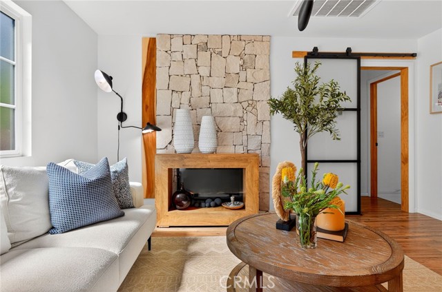 Detail Gallery Image 45 of 64 For 261 N Oak, Pasadena,  CA 91107 - – Beds | – Baths