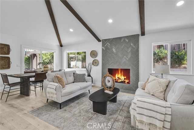 23881 Gates Street, Lake Forest CA: https://media.crmls.org/medias/3d8f5ea2-e1a5-4f3e-ac71-fdce7df9c15a.jpg