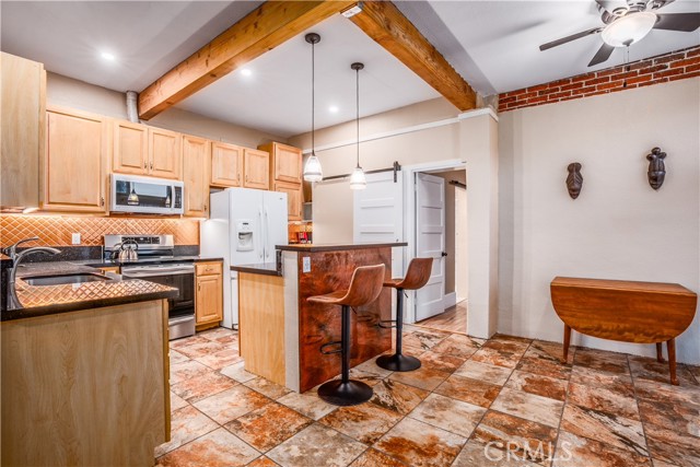 206 E Mcdowell Avenue, Alturas CA: https://media.crmls.org/medias/3d908b33-9280-4519-84fa-3af09bc29a33.jpg