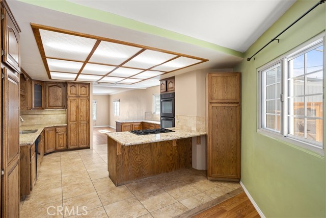 2109 North Evergreen Street photo 8
