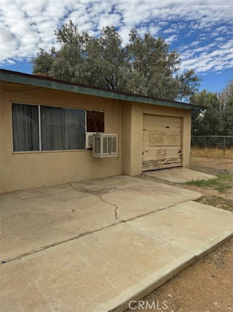 Detail Gallery Image 3 of 6 For 12006 Bartlett Ave, Adelanto,  CA 92301 - 2 Beds | 1 Baths