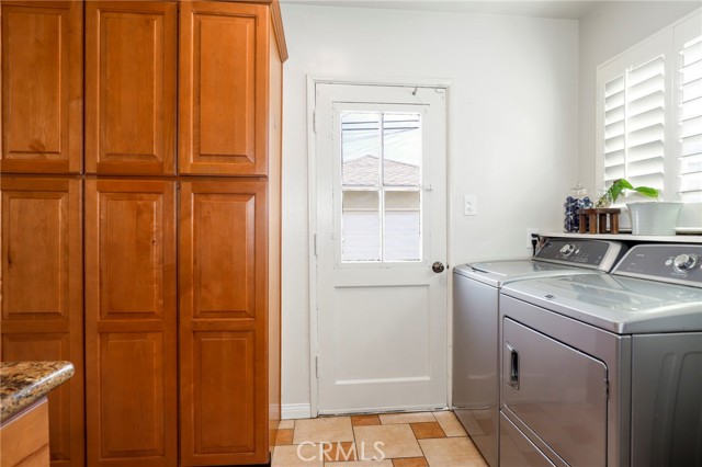 Detail Gallery Image 16 of 31 For 6475 Turnergrove Dr, Lakewood,  CA 90713 - 3 Beds | 2 Baths