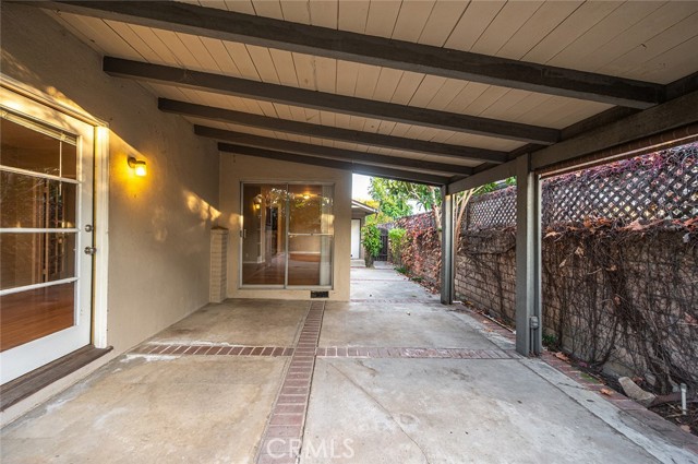 5715 Norwich, Van Nuys CA: https://media.crmls.org/medias/3d937ef5-e266-46b1-a102-3a6d96899798.jpg