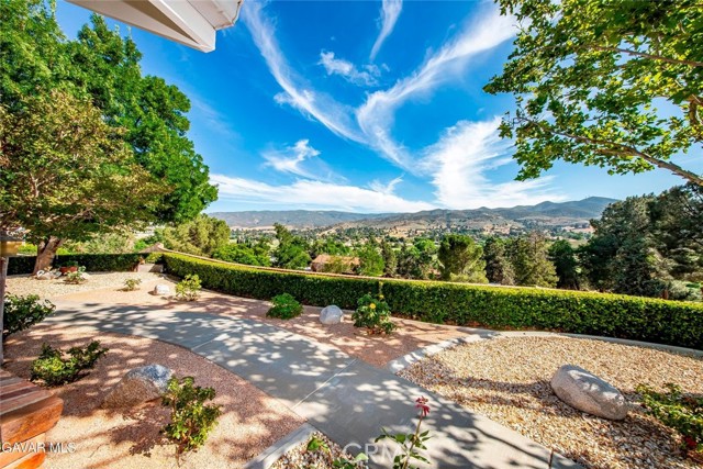 40505 90th W Street, Palmdale CA: https://media.crmls.org/medias/3d938fd3-7327-42b5-9c55-15cf658dd215.jpg
