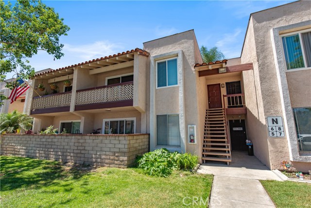 700 W La Veta Ave #R6, Orange, CA 92868