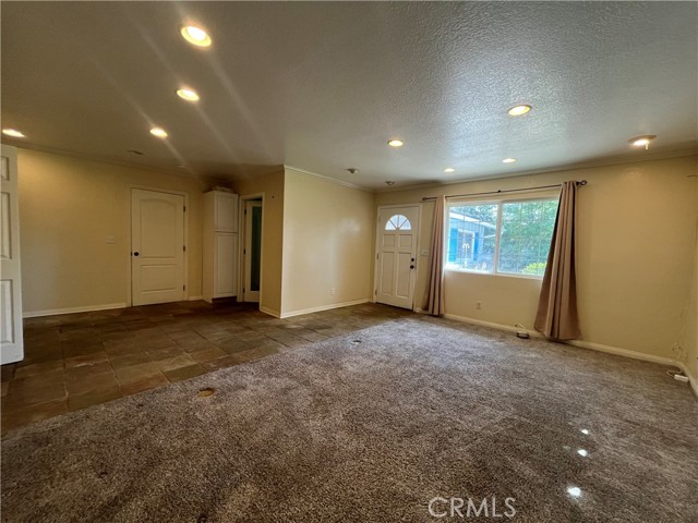 Detail Gallery Image 8 of 13 For 23837 Welby, West Hills,  CA 91307 - 4 Beds | 3 Baths