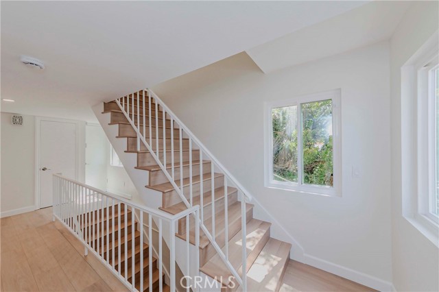 Detail Gallery Image 5 of 36 For 3745 Roberta St, Los Angeles,  CA 90031 - 3 Beds | 2/1 Baths