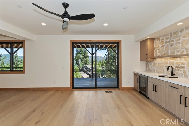 40564 Ironwood Road, Big Bear Lake CA: https://media.crmls.org/medias/3d94e8bb-964d-4a7d-ab52-29ef5d2aed95.jpg