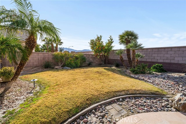 Detail Gallery Image 35 of 55 For 37701 Medjool Ave, Palm Desert,  CA 92211 - 3 Beds | 2 Baths