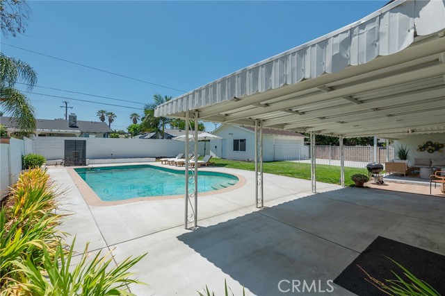 2116 E Thackery Street, West Covina CA: https://media.crmls.org/medias/3d968d0b-ee1d-44d7-bd2b-445e39968b3a.jpg