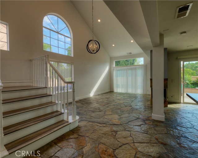 Detail Gallery Image 2 of 26 For 71 via Bacchus, Aliso Viejo,  CA 92656 - 3 Beds | 2/1 Baths