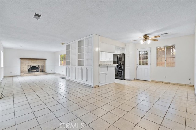 155 Walnut Street, Arroyo Grande CA: https://media.crmls.org/medias/3d96c2c6-e65e-45ae-b0f9-488214056bfa.jpg