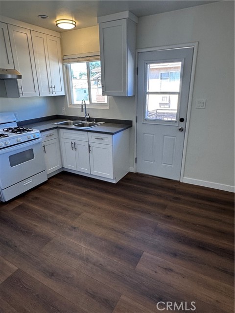 Detail Gallery Image 3 of 17 For 1357 Orange Grove Ave a,  Glendale,  CA 91205 - 2 Beds | 1 Baths