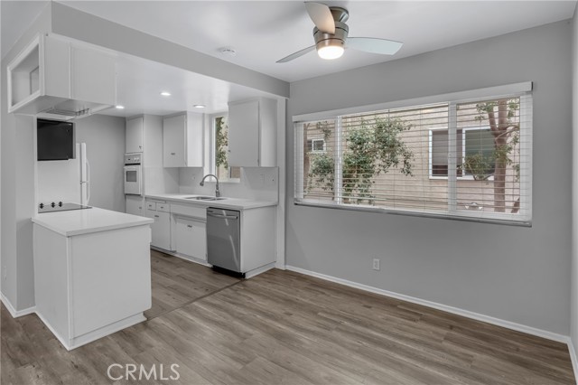 2033 E. 3rd St., Long Beach CA: https://media.crmls.org/medias/3d970823-c2c1-40fc-83ad-854a79e768fd.jpg