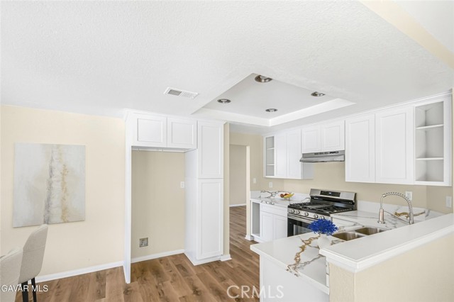 Detail Gallery Image 7 of 24 For 37717 49th, Palmdale,  CA 93552 - 3 Beds | 3 Baths