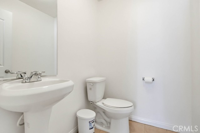 Detail Gallery Image 12 of 50 For 3076 Parkway Circle, El Monte,  CA 91733 - 4 Beds | 2/1 Baths