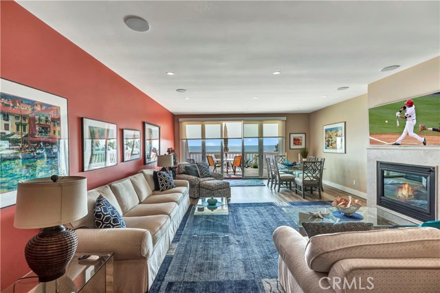 Detail Gallery Image 9 of 46 For 714 Cliff Drive, Laguna Beach,  CA 92651 - 2 Beds | 2 Baths