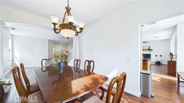 Detail Gallery Image 9 of 61 For 27824 Pine Crest, Castaic,  CA 91384 - 5 Beds | 4 Baths