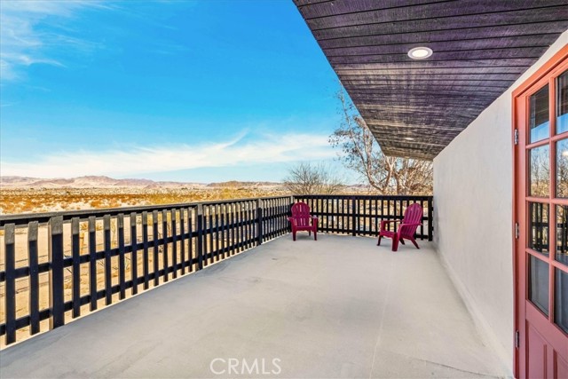 1421 Sunrise Avenue, 29 Palms CA: https://media.crmls.org/medias/3d997a9c-4b50-4bbb-a93e-cd72a9b41e2b.jpg
