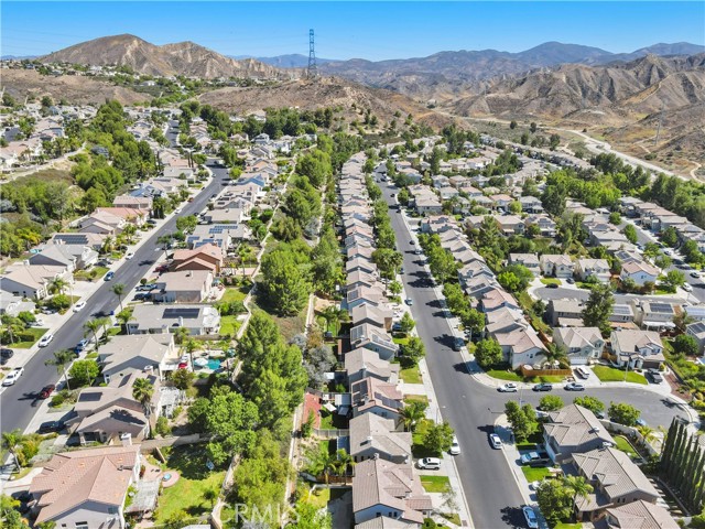 28445 Silverking Trail, Saugus CA: https://media.crmls.org/medias/3d9a0b06-a51b-4a5b-9bc2-0fb0cfef61e1.jpg