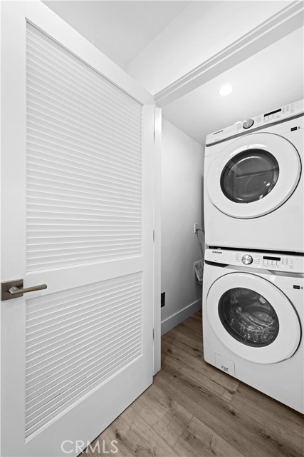 Detail Gallery Image 4 of 14 For 4214 Fulton Ave #202,  Studio City,  CA 91604 - 3 Beds | 2 Baths