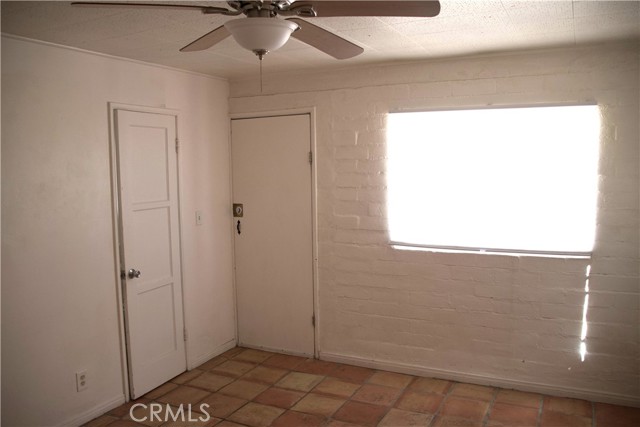 73752 Crestview Drive, 29 Palms CA: https://media.crmls.org/medias/3d9a9ffa-5943-4170-8558-9de56844191c.jpg