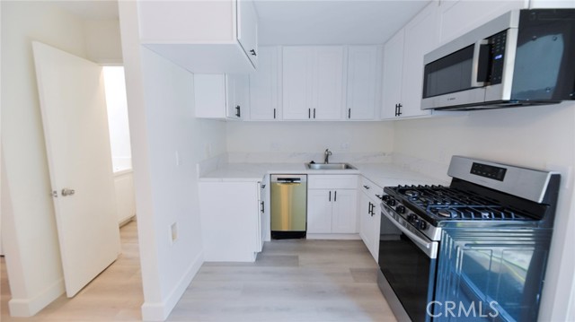 Detail Gallery Image 2 of 26 For 218 Avenida Rosa #1,  San Clemente,  CA 92672 - 3 Beds | 1/1 Baths