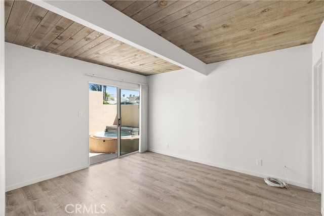 Detail Gallery Image 11 of 29 For 255 Prospect St, Newport Beach,  CA 92663 - 2 Beds | 2 Baths