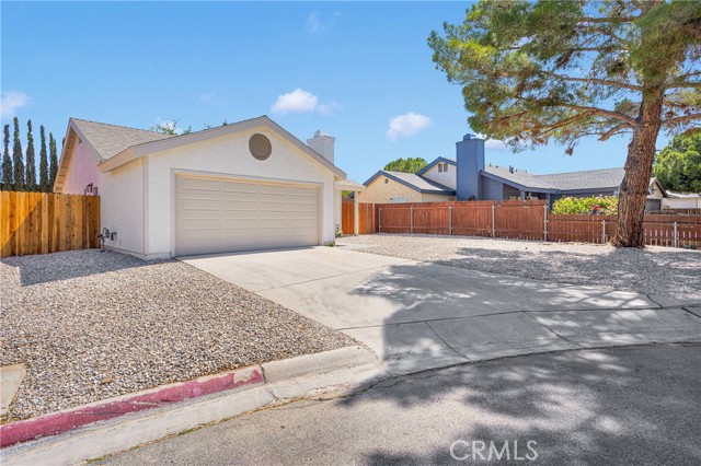 14463 Birchwood Drive, Hesperia CA: https://media.crmls.org/medias/3d9b3dda-c589-4571-a860-49b101f8f91f.jpg