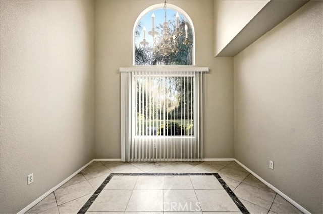 Detail Gallery Image 4 of 30 For 24599 Calle San Vicente, Murrieta,  CA 92562 - 4 Beds | 2/1 Baths