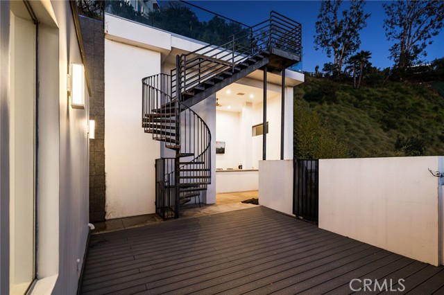 Detail Gallery Image 54 of 64 For 9459 Beverly Crest Dr, Beverly Hills,  CA 90210 - 5 Beds | 7 Baths