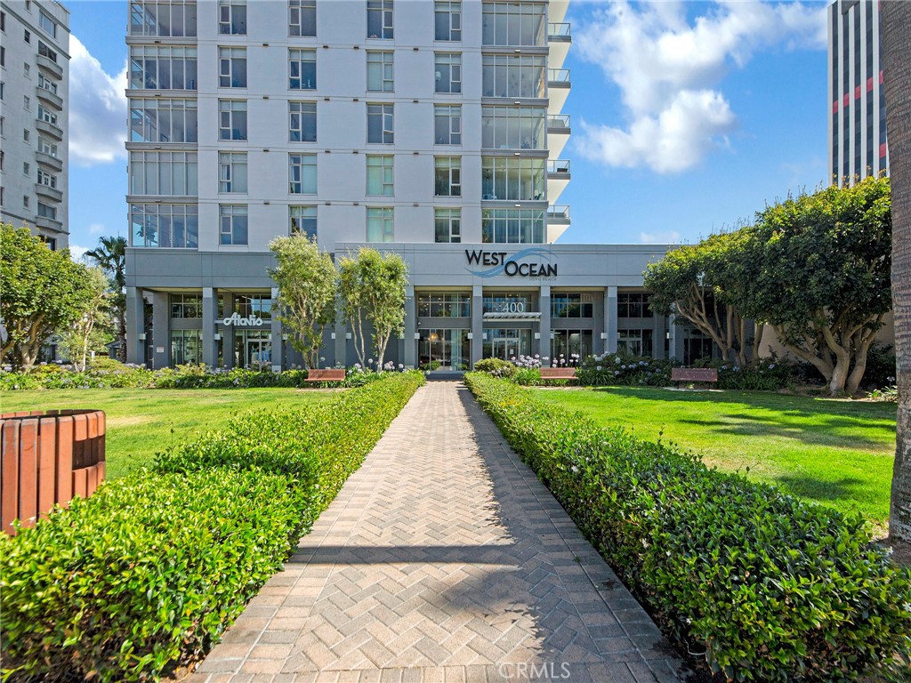 411 W Seaside Way #405