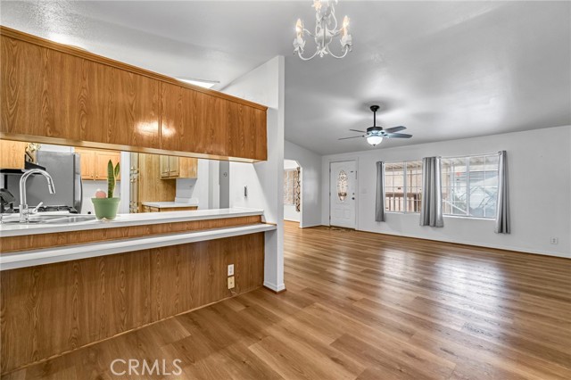 Detail Gallery Image 10 of 32 For 1218 E Cleveland Ave #142,  Madera,  CA 93638 - 3 Beds | 2 Baths