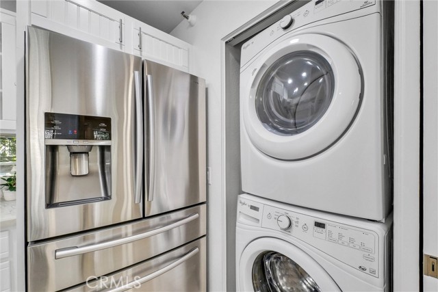 260 Cagney Lane, Newport Beach CA: https://media.crmls.org/medias/3d9d2f04-06c8-45b4-a5ea-48a556cfec7c.jpg