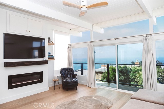 Detail Gallery Image 2 of 18 For 989 La Mirada, Laguna Beach,  CA 92651 - 3 Beds | 2 Baths