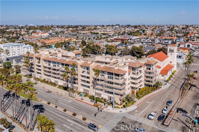 Detail Gallery Image 34 of 34 For 230 S Catalina Ave #303,  Redondo Beach,  CA 90277 - 2 Beds | 2 Baths