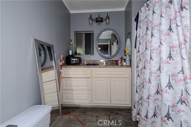 Detail Gallery Image 10 of 13 For 17701 Avalon Blvd Spc 304, Carson,  CA 90746 - 4 Beds | 2 Baths