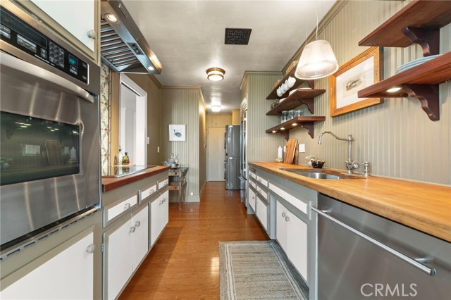 Detail Gallery Image 17 of 67 For 103 Ravenna Dr #23,  Long Beach,  CA 90803 - 2 Beds | 2 Baths