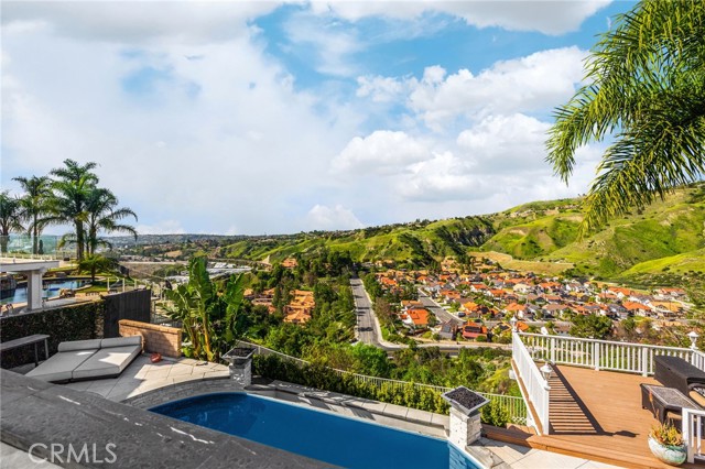 Detail Gallery Image 5 of 75 For 5265 Avenida De Kristine, Yorba Linda,  CA 92887 - 5 Beds | 3/1 Baths