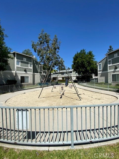 Detail Gallery Image 7 of 26 For 926 W Philadelphia St #O84,  Ontario,  CA 91762 - 2 Beds | 2/1 Baths