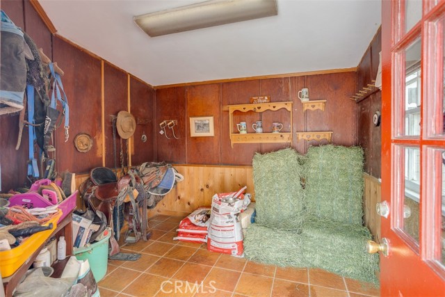 516 S Sparks S Street, Burbank CA: https://media.crmls.org/medias/3da07841-3c22-4adc-8067-3924b4e0d42d.jpg
