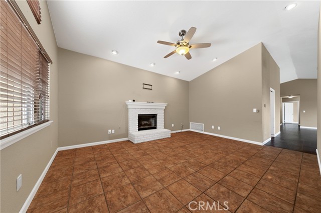 Detail Gallery Image 10 of 53 For 1279 Park, San Jacinto,  CA 92583 - 4 Beds | 2/1 Baths