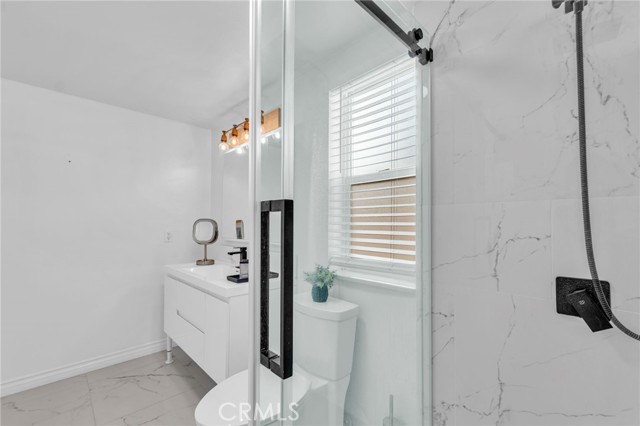 Detail Gallery Image 13 of 29 For 4842 Sapphire, Cypress,  CA 90630 - 3 Beds | 2/1 Baths