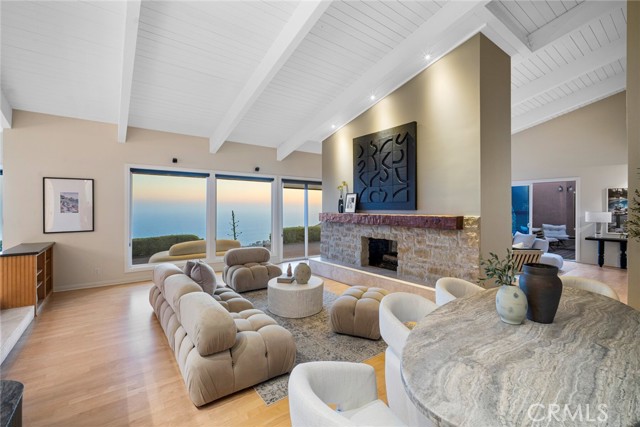32131 Sea Island Drive, Dana Point CA: https://media.crmls.org/medias/3da1bb02-ee7e-4e41-b018-56e74d0533ef.jpg