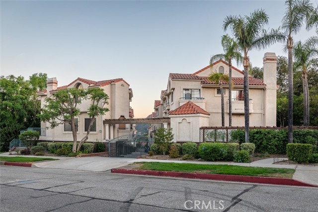 2930 Montrose Avenue, La Crescenta CA: https://media.crmls.org/medias/3da204fd-959f-4609-909d-95b3c02ac0e5.jpg