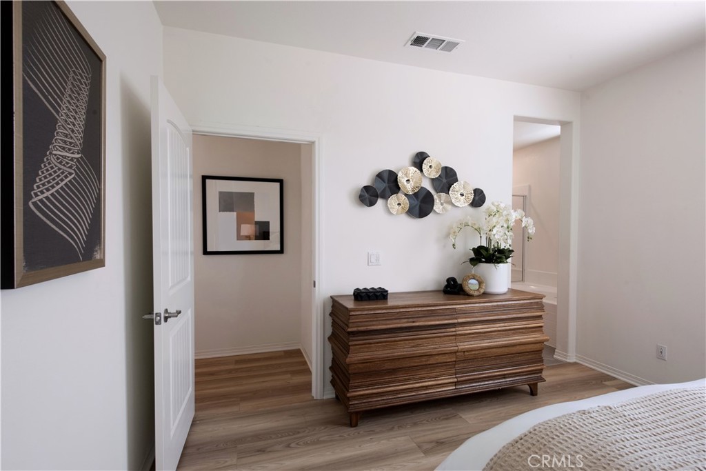 MLS #OC25229377 image #19