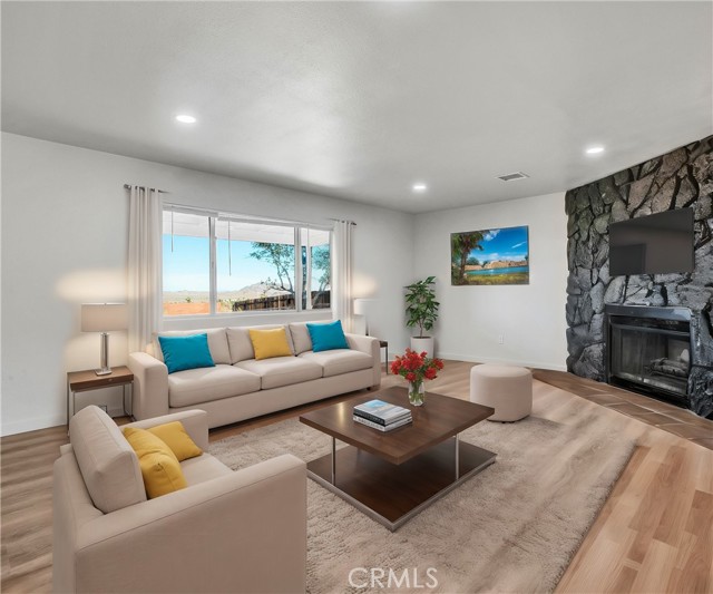 Detail Gallery Image 13 of 44 For 58807 Yucca Trl, Yucca Valley,  CA 92284 - 2 Beds | 2 Baths